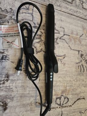 Bio Ionic 1.25 LONG BARREL Curling Iron with Clip - Black